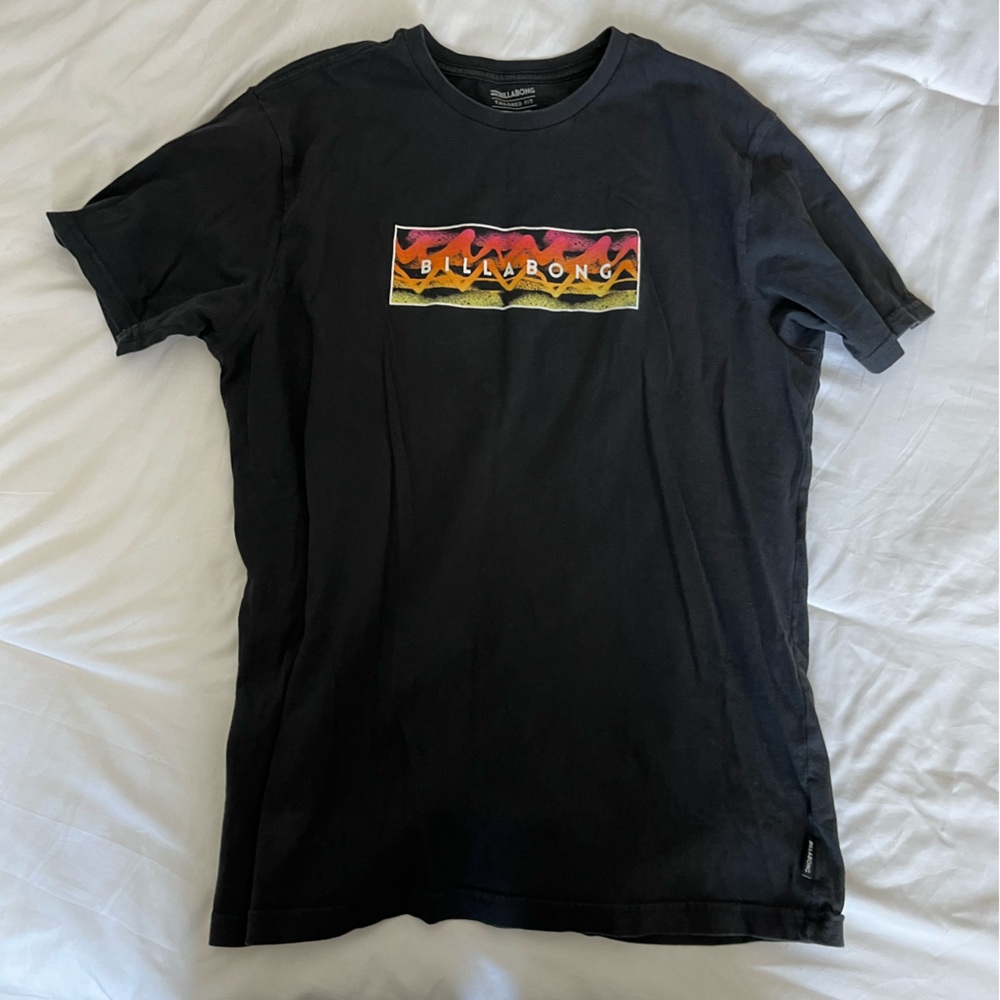 Billabong t shirt